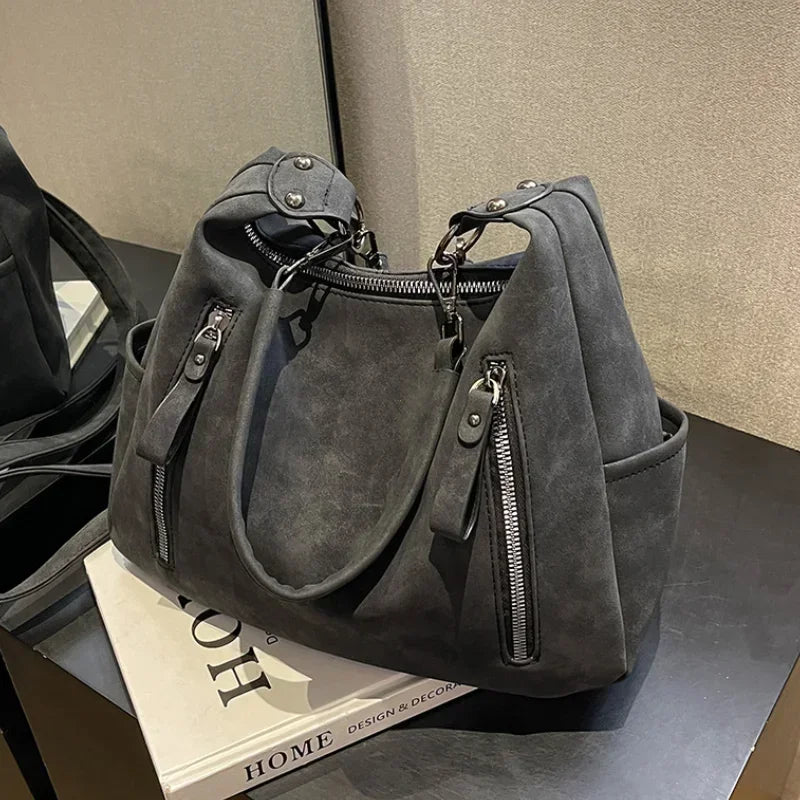 Cartera hobo cruzada símil cuero mate